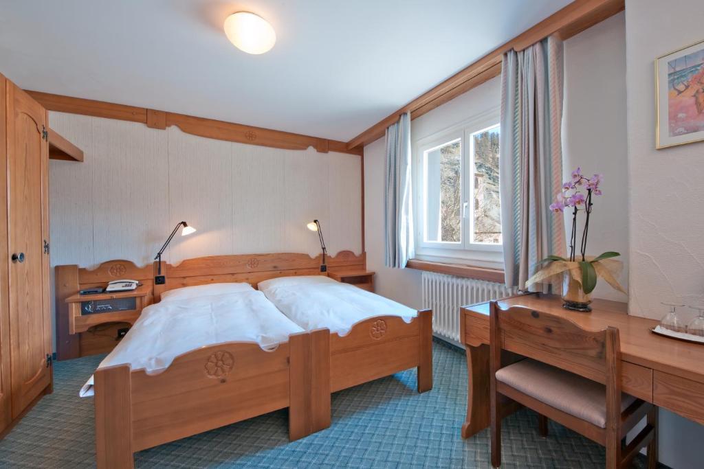 Hotel Chesa Grischa Sils Baselgia Room photo